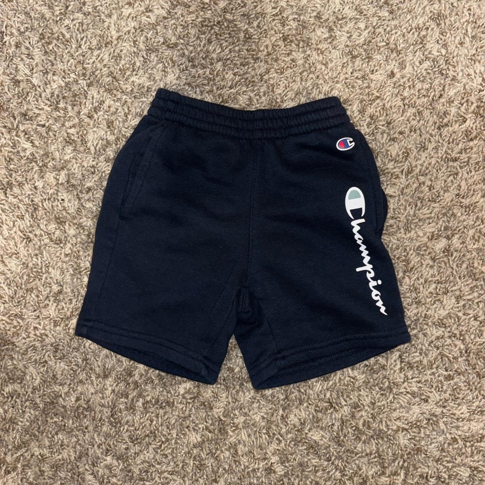 Champion Black Athletic Shorts with Logo and Elastic Waistband